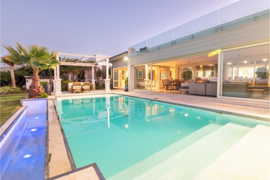 5 Bedroom Property for Sale in Whale Rock Beach Western Cape